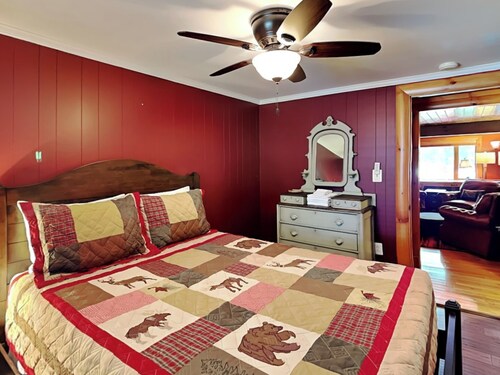 Crow's Point Lakehouse