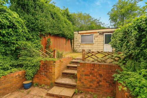 Entire luxury home free parking free WiFi 2 bedrooms in Birmingham