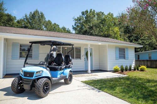 The Audrey - includes golf cart! Close to the beach & downtown Ocean Springs!!