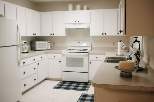 Beautiful home located at Chiefland Country Estates, near the Golf Course