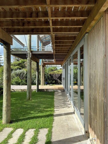'The Dogbox' Architectural home in Central Whanganui.