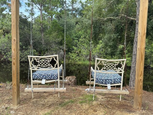 Farm and wildlife RV getaway - 5 private acres fenced in