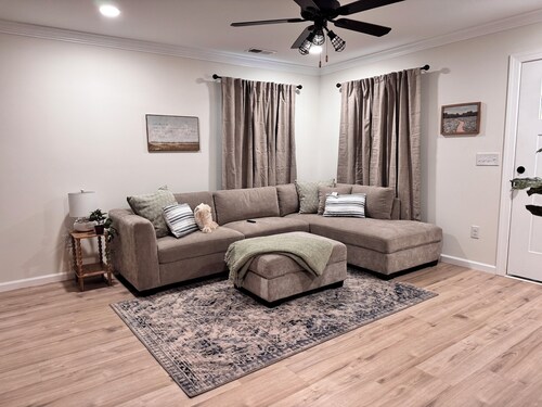 Convenient Cozy Concord Retreat Near Charlotte Motor Speedway & Downtown