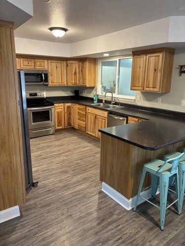 Superb 4-bedroom house with AC in Whitney