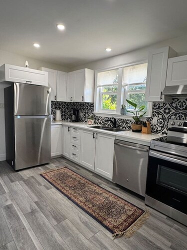 Eclectic Old East 3BD in Entertainment District