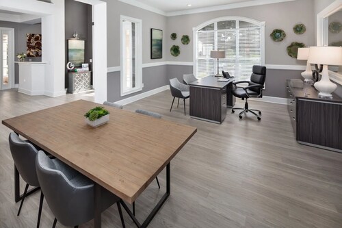 Landing Apartments Jacksonville - Windy Hill