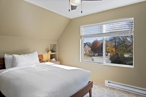 Cozy Modern Home