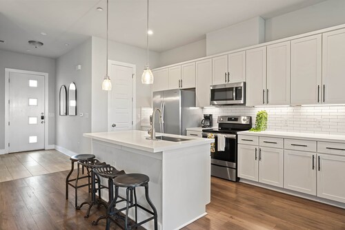 East Austin Weird- 2bd/2 bath, sleeps 6