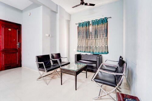 Fabhotel Park Service Apartment