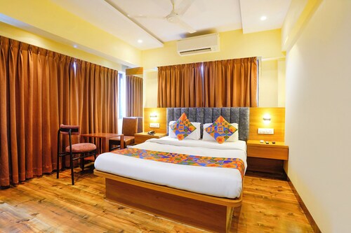 Fabhotel Ratna Mahal