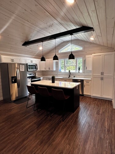 Knott Quite at the lake - 4bd/3ba with Hot Tub