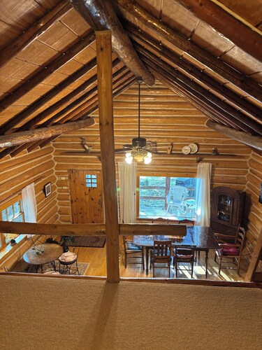 Calm Waters Cabin-RELAX :sauna/jacuzzi tub/campfire & RECREATE :water/trails/MTU