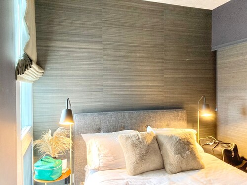 Chicago luxury home suites