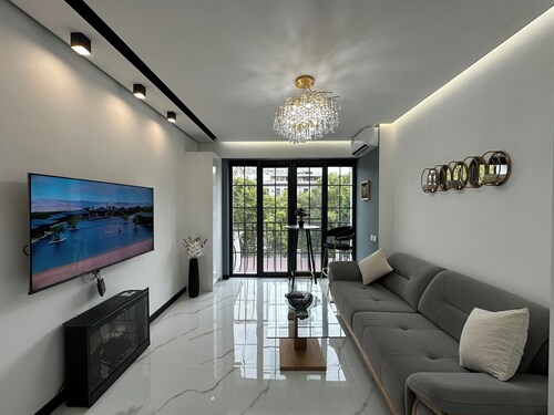 Apartment by Luxe Group MA777