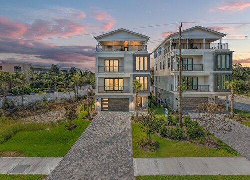 Brand NEW Coastal Modern Beach Retreat w/ Private Pool, 1 Minute to the Beach