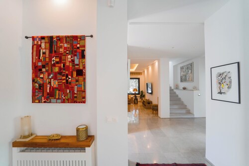 Villa Jar l Gance et Authenticit