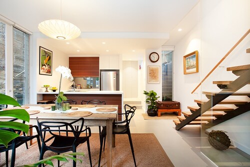 Spacious 3-bed Family House With Courtyard