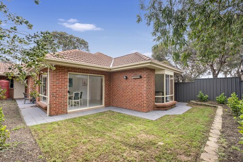 Spacious Glenunga Home With Garage Parking