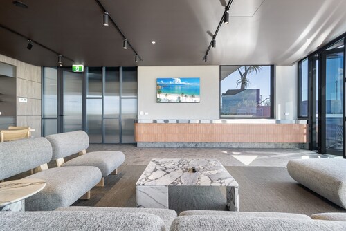 Bright 1-bedroom Escape With Private BBQ