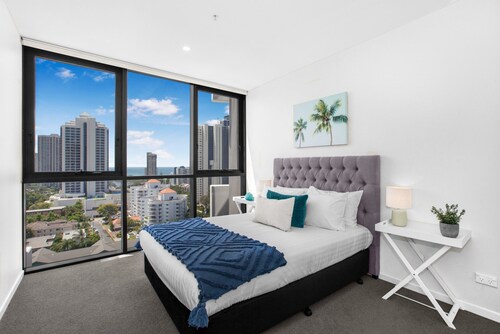 2-bed Beach Apartment With Pool, Parking & Balcony