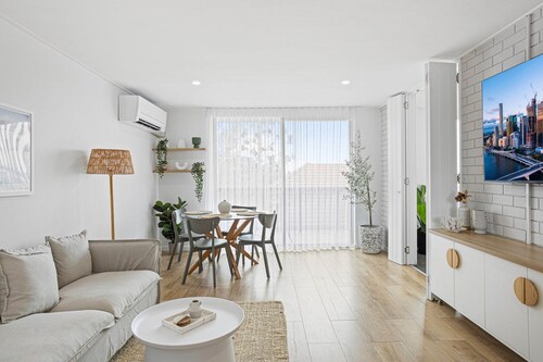 Spacious 1-bed in the Heart of Teneriffe