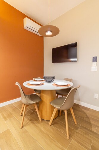 Loft With Soundproof Windows 5-minute Walk to the Beach Nsc304