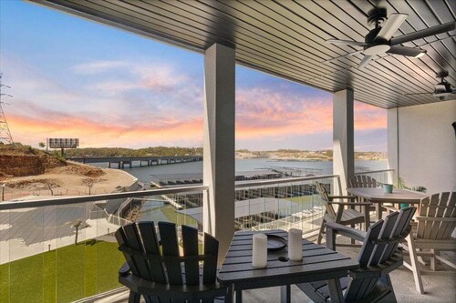 Family-friendly, Bunks & Games at Topsider w/ 2 Pools