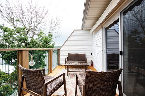 Amazing Views From Balcony, Loft & Gated Pool