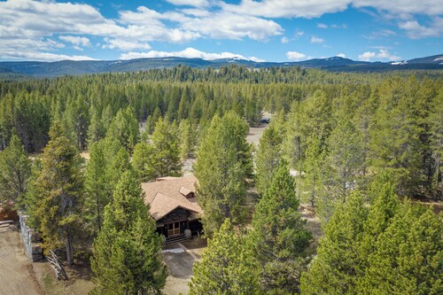 The Moose Bunkhouse