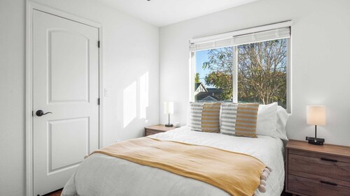 Walk to Downtown Paso & Sip Local Wine Under the Stars Casa Robles by Avantstay