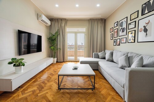 Brassbell Downtown Maspero