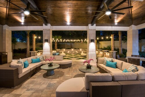 Upstay Family Resort 15br Home w Pool Tiki Bar