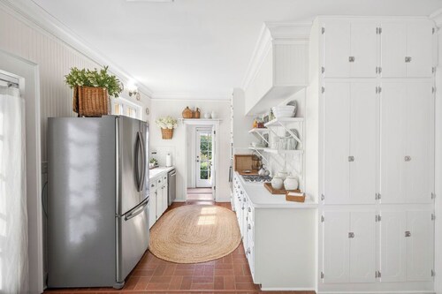 Authentic Ocean Springs Cottage