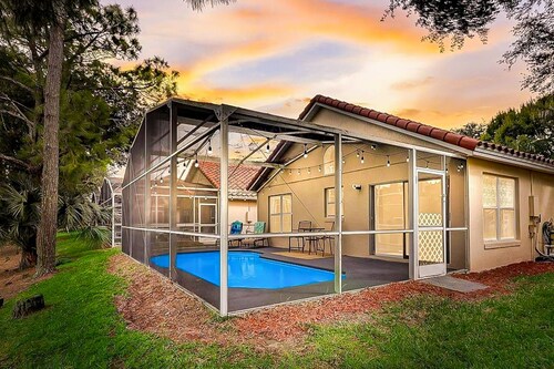 Radiant Retreat With Private Pool, On-site Golf, Board Games, AC, & W/D