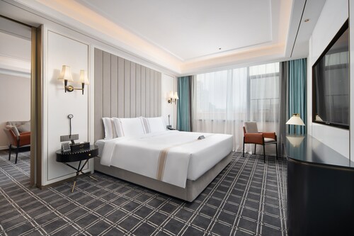 Xana Deluxe International Guangzhou East