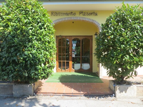 Hotel Girasole