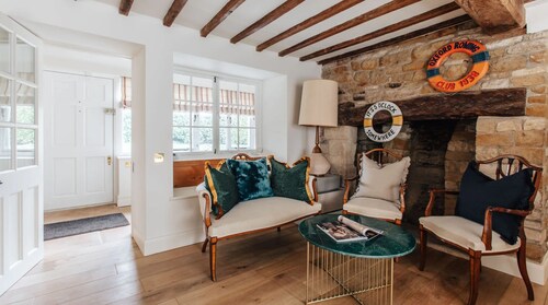 4-bed Cotswolds Getaway Perfect for Families