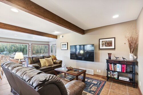 Riverfront Estate in Post Falls