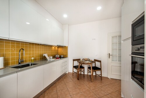 Casa Rizzo in Faro With 2 Bedrooms and 2 Bathrooms