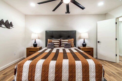 Beachfront Bliss Panoramic Ocean Views Sleeps 33