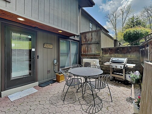 Lakeview Retreat