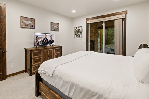 3BR Golf Mtn View Chefs Kitch Hike Bike Spa Golf