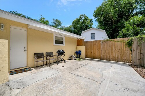 Quiet Studio Near Beaches St Armands Circle