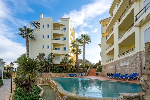 Meia Praia Beach Golf Perfect for Families Ent