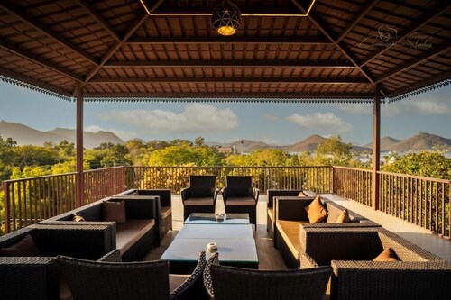 1Amiras Luxury Villas By HST Hospitality