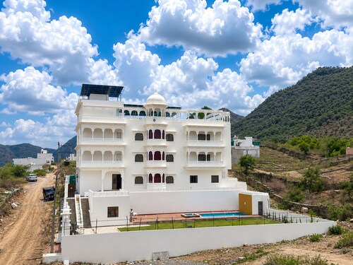 Mijmaan Luxury Villa Udaipur
