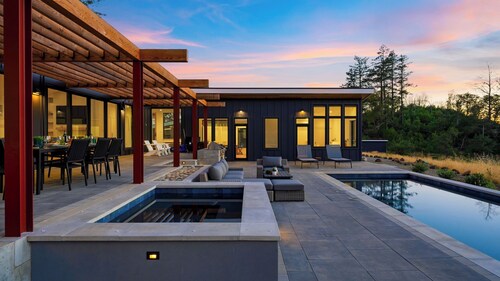 Olive & Oak by Avantstay 75-ft Lap Pool + Hot Tub + Sauna 40 Private Acres