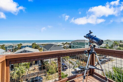 Ocean Views Private Pool Walk to Beach