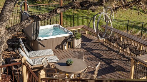 Hilltop Hacienda by Avantstay Game Room + Hot Tub Hilltop Paso Views
