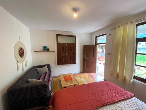 Elevn Stays, Manali